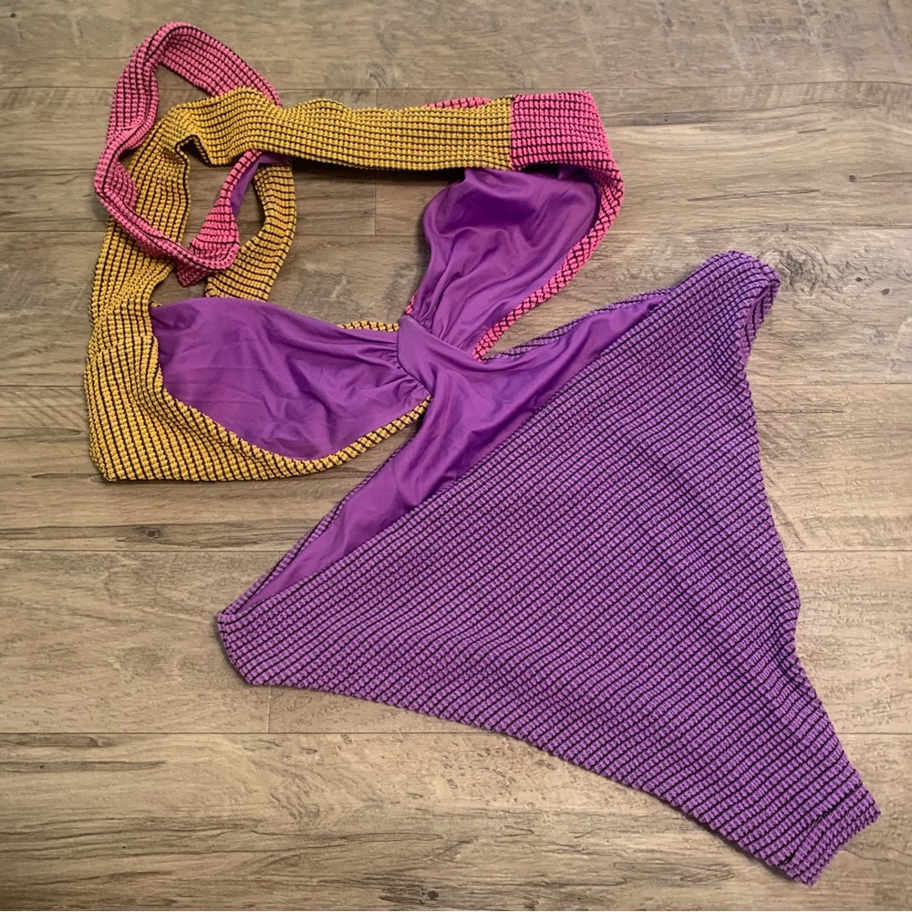 Agua Bendita Malibu Vini One Piece Color Block Swimsuit - Picture 8 of 14